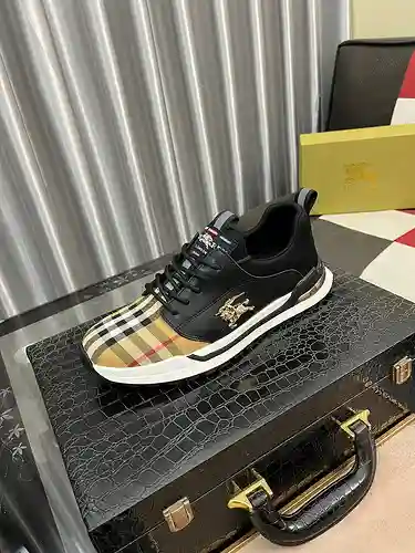 Zapatos de hombre Burberry Código: 1224B40 Talla: 38-44