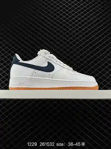 6 Nike Air Force Low, caucho crudo en blanco y negro, horma original y cartón original, creando una 