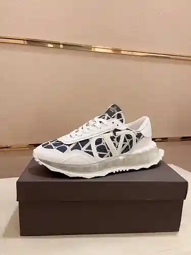 Zapatos de hombre Valentino Código: 1226C20 Talla: 39-44. Se puede personalizar 45,46.