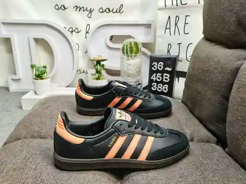 386DAdidas originals Busenitz Vulc adidas Casi 70 años de originales clásicos hechos de gamuza origi