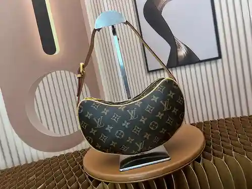 La bolsa para axilas de LL está hecha de piel de vacuno original importada, calidad de alta gama, en