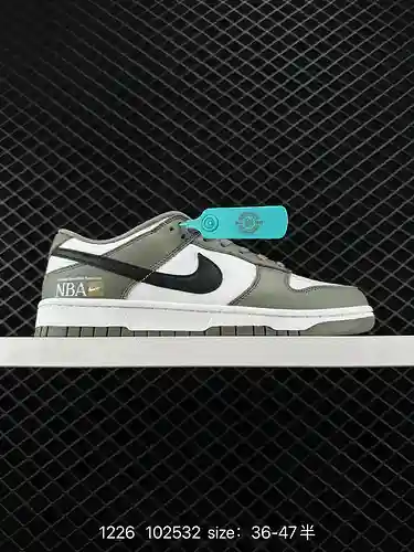 6 Nike Dunk Low "NBA Paris" Nike SB Low NBA Gris y Blanco Todo el par de zapatos utiliza e
