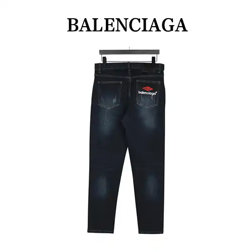 Vaqueros BLCG/Balenciaga con logo bordado 3M