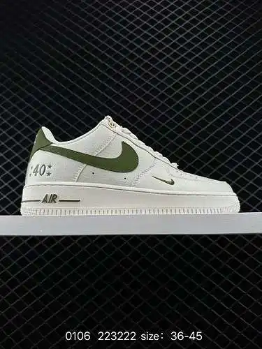 Nike Air Force ’7 Air Force 1 Calzado deportivo casual, versátil, de corte bajo y suela gruesa. El r