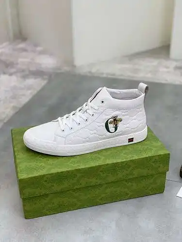Zapatos de hombre GUCCI Código: 0102B50 Talla: 38-44