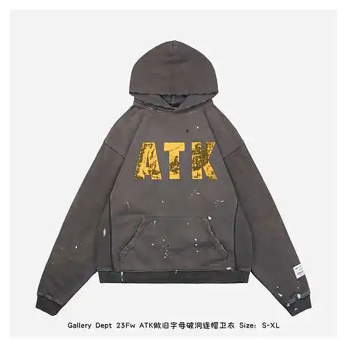 Sudadera con capucha y agujero con letras desgastadas GD 23Fw ATK