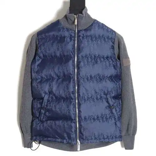 Plumífero de punto CD Dior 23FW con patchwork