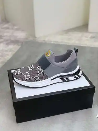 Zapatos de hombre GUCCI Código: 0102B50 Talla: 38-44