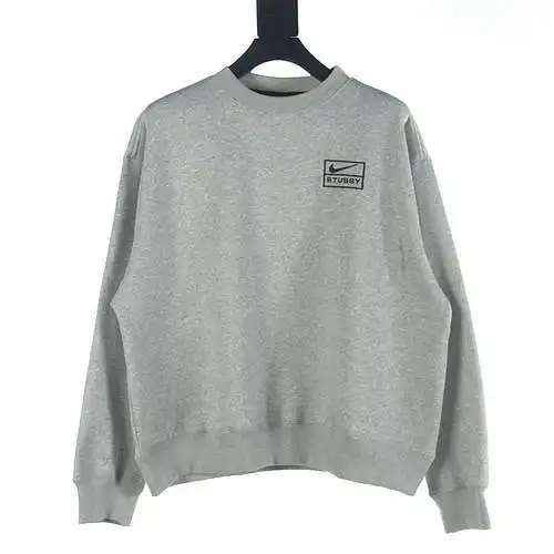 Ni*ke/Nike NK x Stu*ssy/Stu*ssy modelo conjunto color sólido bordado LOGO más sudadera de cuello red