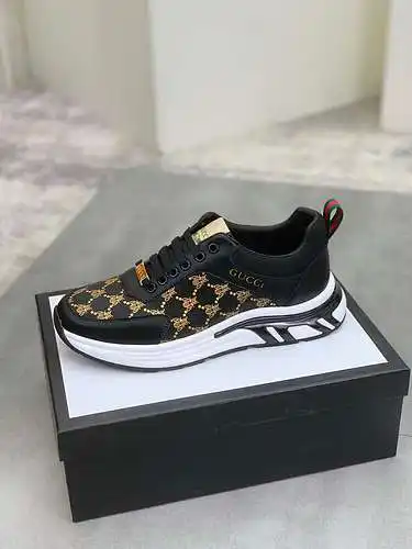 Zapatos de hombre GUCCI Código: 0102B50 Talla: 38-44