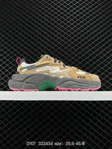 7 FILA/FILA utiliza cuero de fibra liviana combinado con material superior de tela de malla, entresu