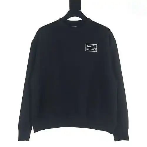 Ni*ke/Nike NK x Stu*ssy/Stu*ssy modelo conjunto color sólido bordado LOGO más sudadera de cuello red