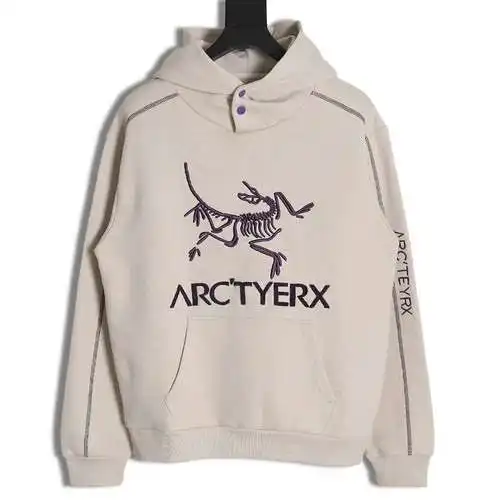A*RC Arc'teryx 23FW sudadera con capucha y pespuntes en contraste