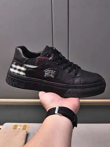 Zapatos de hombre Burberry Código: 0117B60 Talla: 38-44