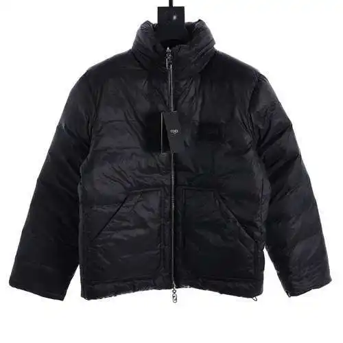 FD 23FW Anorak reversible con cuello alto y estampado integral