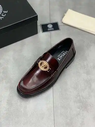 Zapatos de hombre Versace Código: 0113C30 Talla: 38-44 (45 está hecho a medida y no se puede devolve
