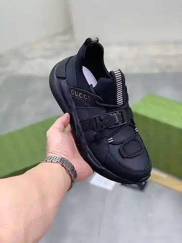 Zapatos de hombre GUCCI Código: 0113B60 Talla: 38-44