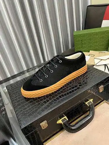 Zapatos de hombre GUCCI Código: 0104B80 Talla: 38-44