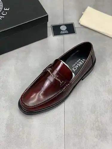 Zapatos de hombre Versace Código: 0113C30 Talla: 38-44 (45 está hecho a medida y no se puede devolve