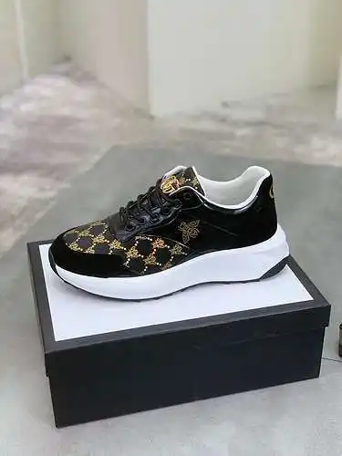 Zapatos de hombre GUCCI Código: 0113B50 Talla: 38-44