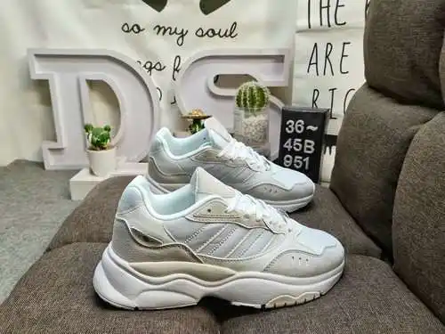 ¡Nivel de empresa 951D! Las nuevas zapatillas clásicas RETROPY F90 con suela gruesa en forma de tréb