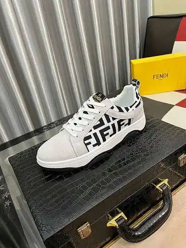 Zapatos de hombre Fendi Código: 0104B30 Talla: 38-44