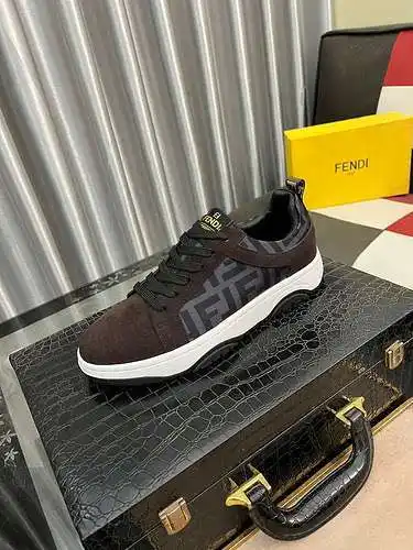 Zapatos de hombre Fendi Código: 0104B30 Talla: 38-44