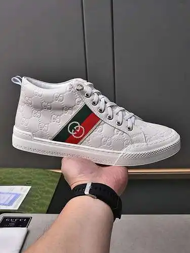 Zapatos de hombre GUCCI Código: 0107B60 Talla: 38-44 (45 está hecho a medida y no se puede devolver 