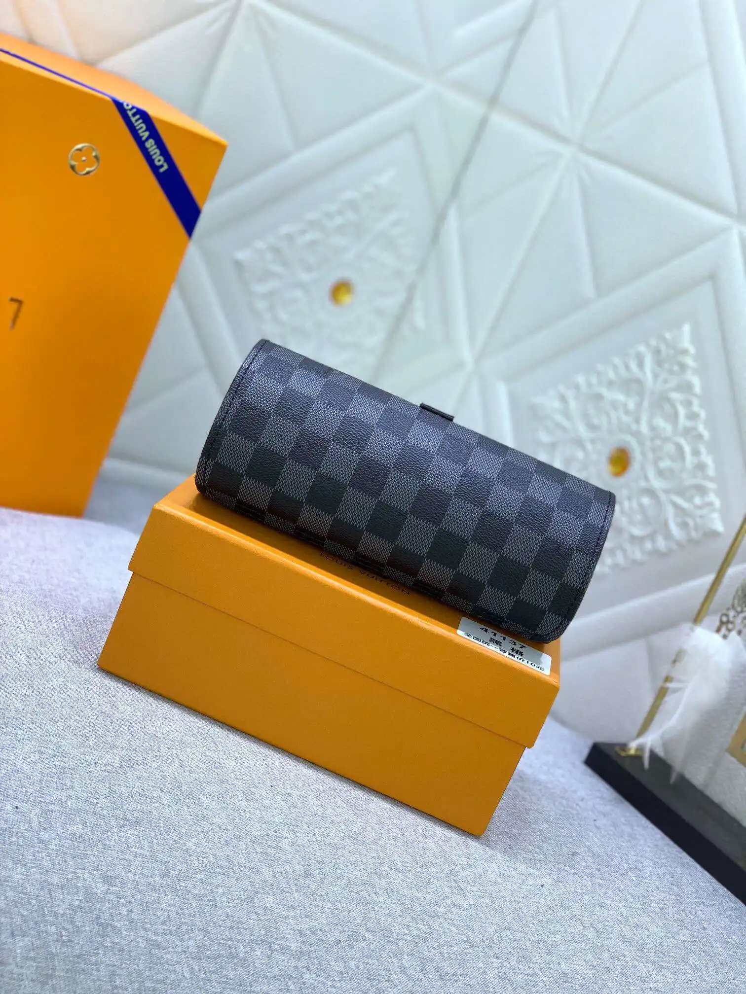 KK01950 (3).webp