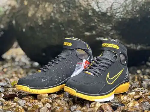 Nike Zoom Huarache 2K4 Li Yifeng mismo estilo negro y amarillo 308475-003