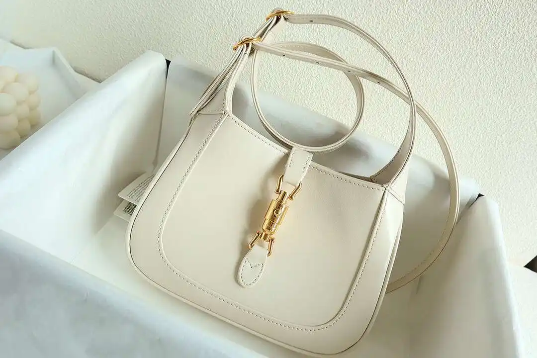 KK04250 (1).webp