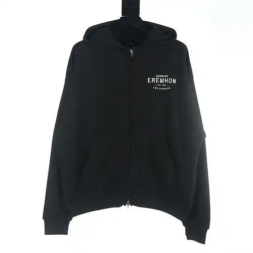 Modelos Balenciaga BLCG 24, la sudadera con capucha y cremallera de marca compartida de supermercado
