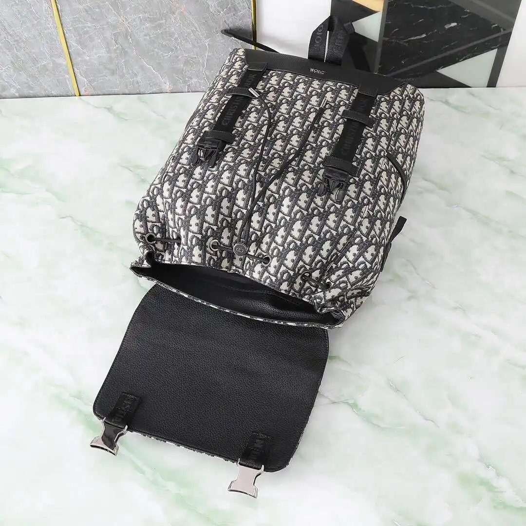 KK05050 (4).webp