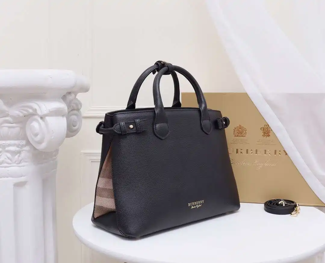 KK03050 (17).webp