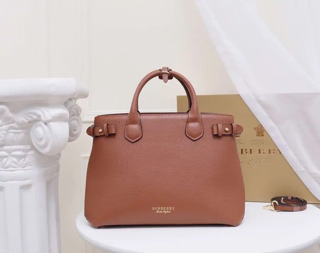 KK03050 (11).webp