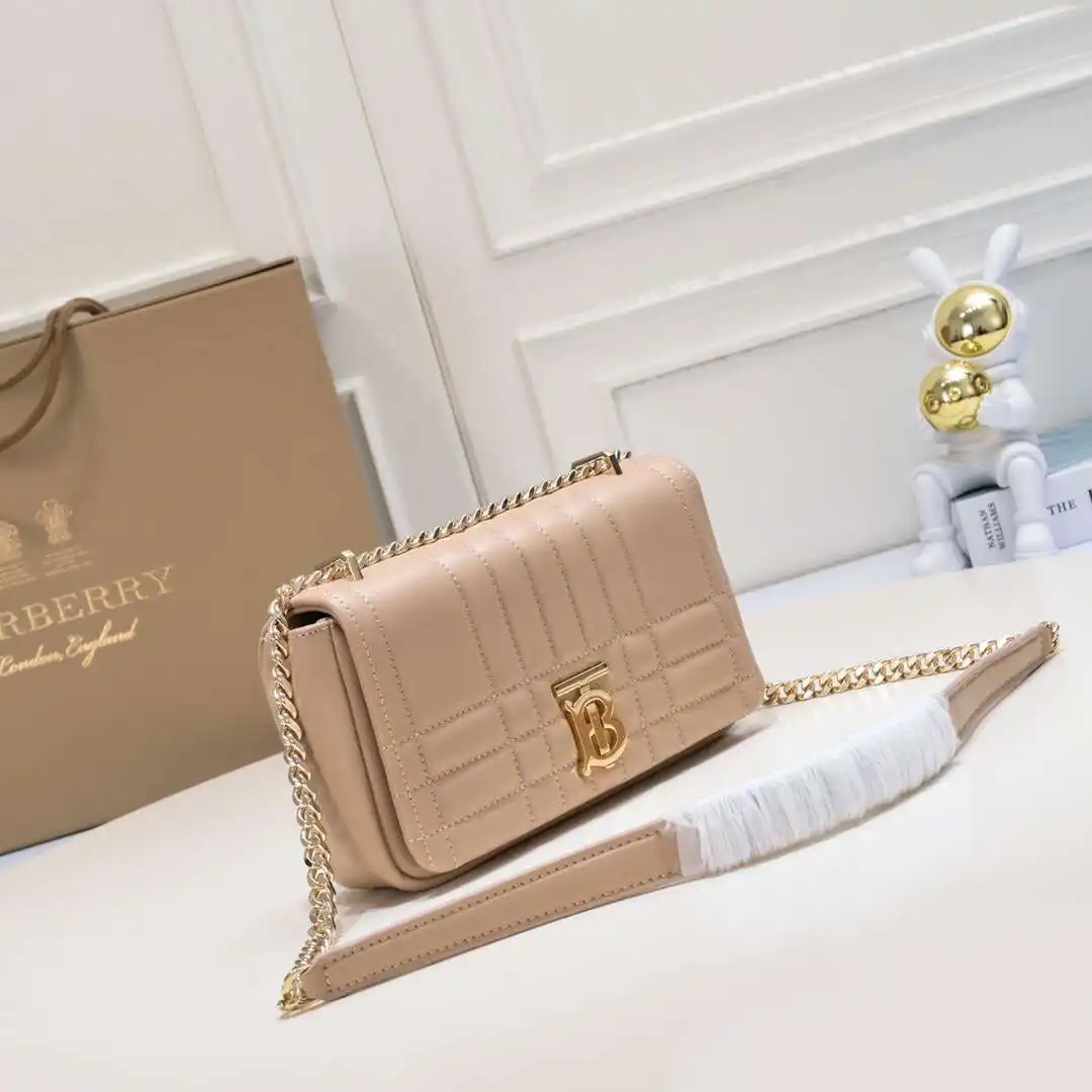KK03050 (22).webp