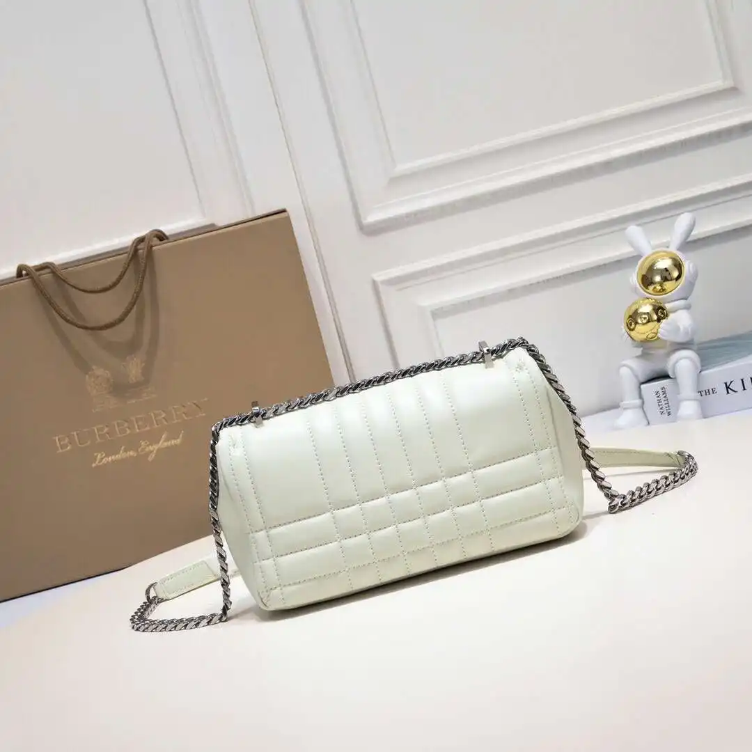 KK03050 (18).webp