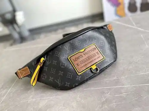 Riñonera para hombre LL, fabricada en cuero original importado de primera calidad, versión réplica d