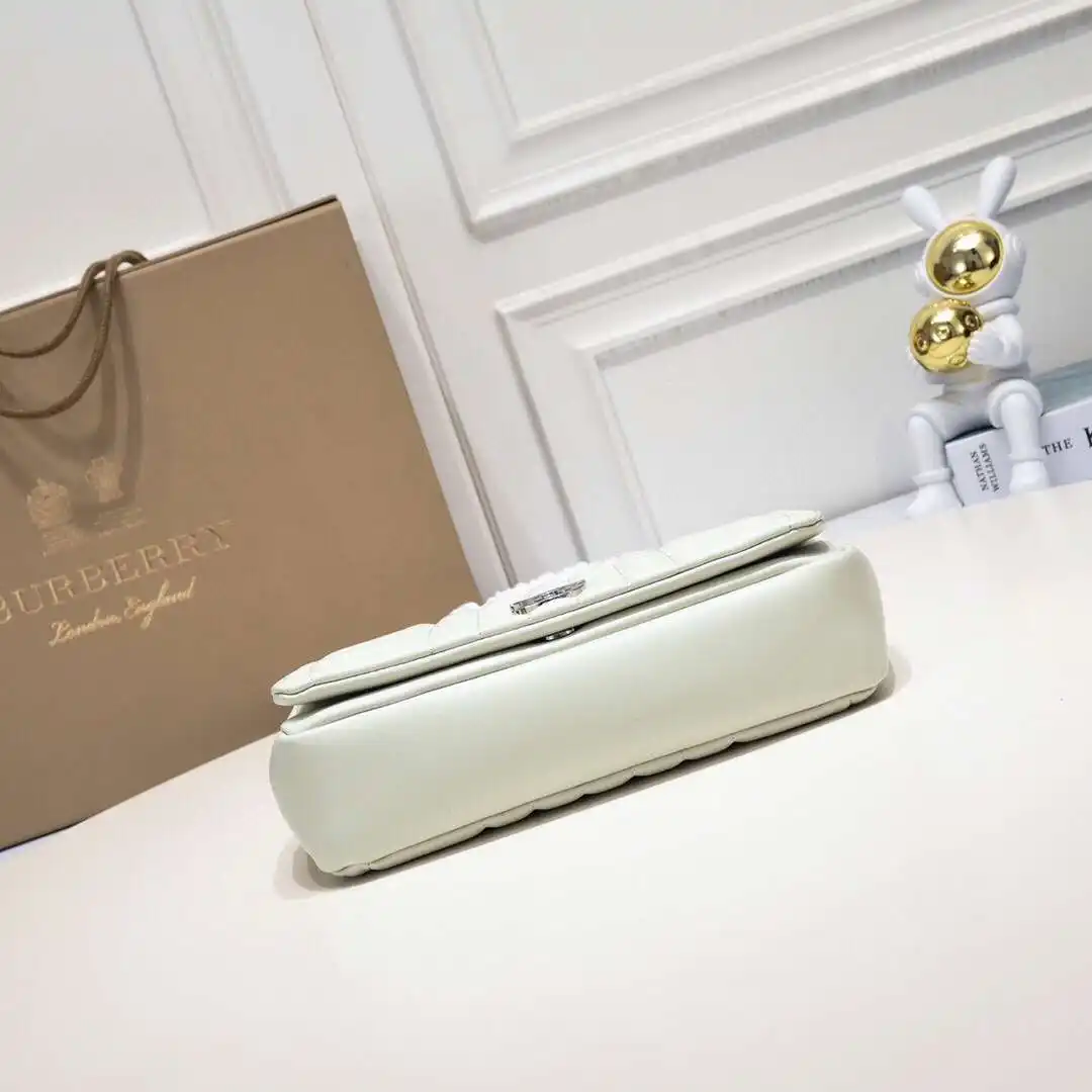 KK03050 (19).webp