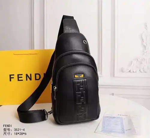 FEN@DI Bolso de pecho para hombre, elaborado en piel de vacuno original importada, alta calidad, ent