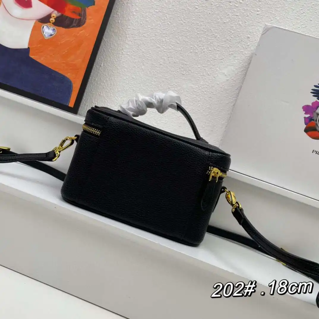 KK02550 (2).webp