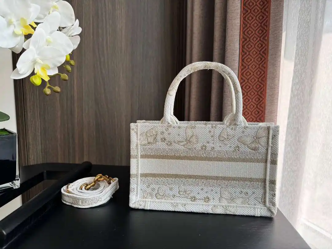 KK04250 (19).webp