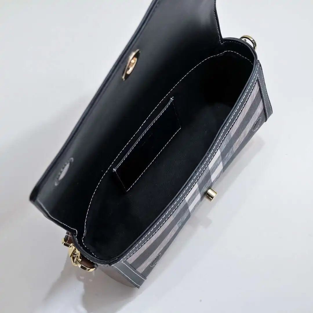 KK02850 (5).webp
