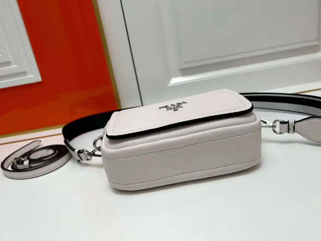 KK03050 (4).webp