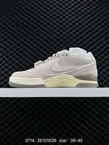 3 Billie Eilish x Nike Air Alpha Force 88 tiene velcro en la parte superior y una unidad de amortigu