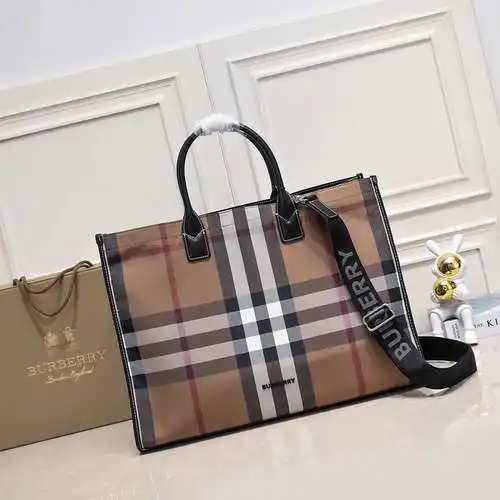 El bolso Ba @ Baoli está hecho de piel de vacuno original importada, calidad de alta gama, entrega e