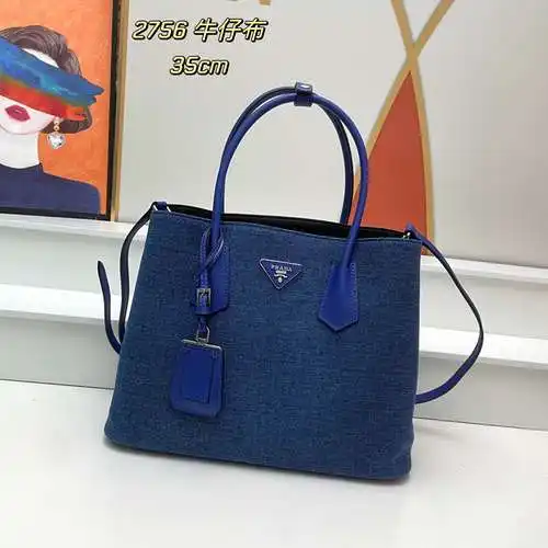 Bolso PRA@DA de segunda mano fabricado en piel de vacuno original importada, alta calidad, entrega e
