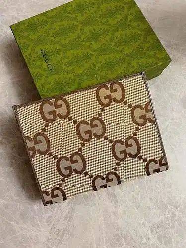 El bolso de mano GG está hecho de piel de vaca original importada, calidad de alta gama, factura de 