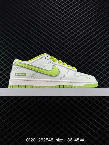 24 Nike Nike Dunk Low zapatos de skate retro. Hecho de cuero natural, es duradero y tiene un aire vi