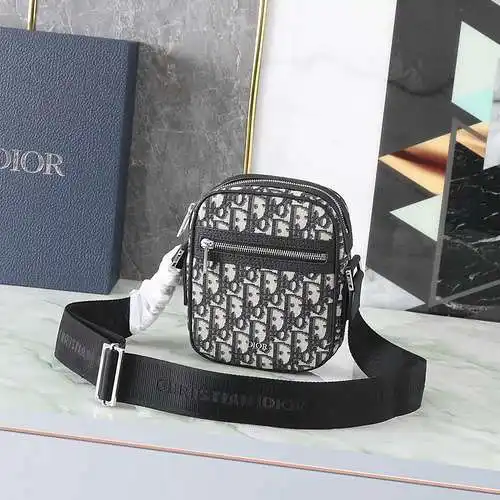 Bolso bandolera especial D's para hombre, elaborado en piel de vacuno original importada, alta calid